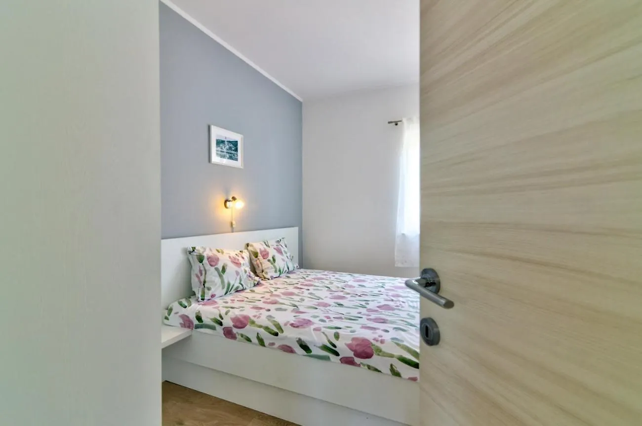 Mt Sun 115 App 2 Apartment Selce